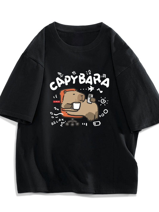 Herr T-shirt med Capybara-motiv – Avslappnad och rolig vardagsstil för ungdomar