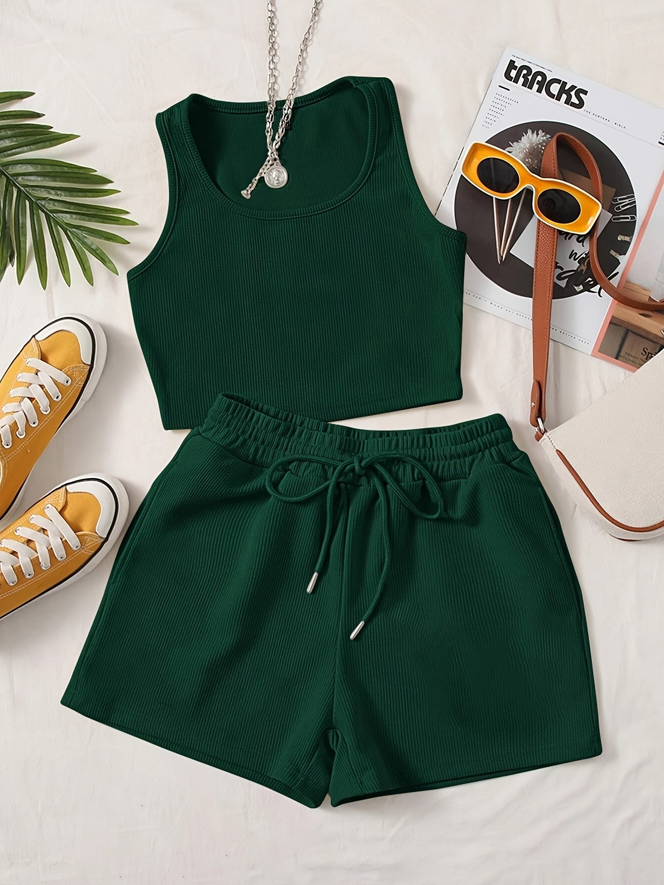 Dam Lounge Set – Ribbat Crop Top och Shorts för Vardagsbruk och Fritid