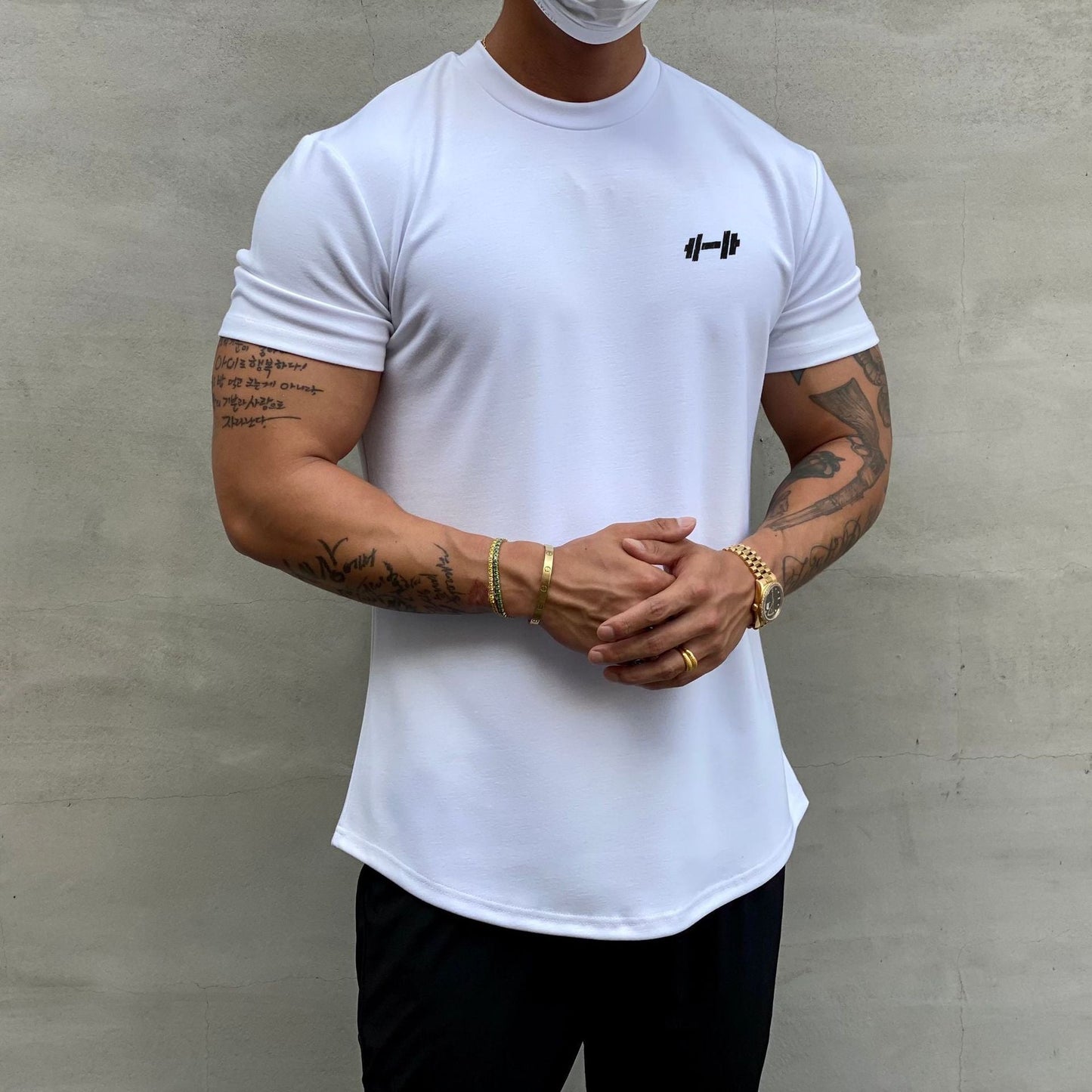 Donald – Amerikansk Slim Fit Muskel Rundad Hem T-shirt med Korta Ärmar