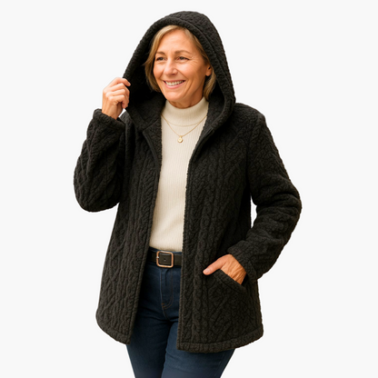 Damjacka med huva – elegant stickad design för vardag och fritid