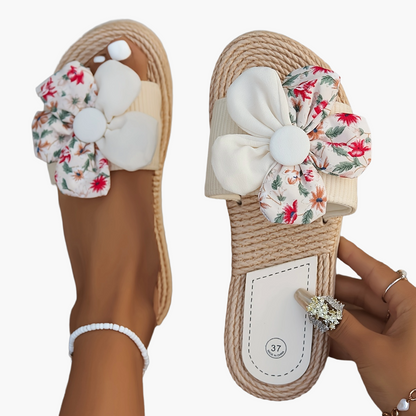 Dam Sandaler Slip-in med Stor Blomdetalj – Trendiga Espadrille Tofflor för Sommar & Semester