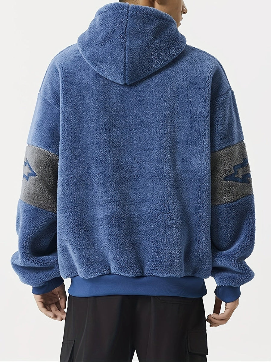 Fleecehuvtröja med halv dragkedja och broderad text, sportig design