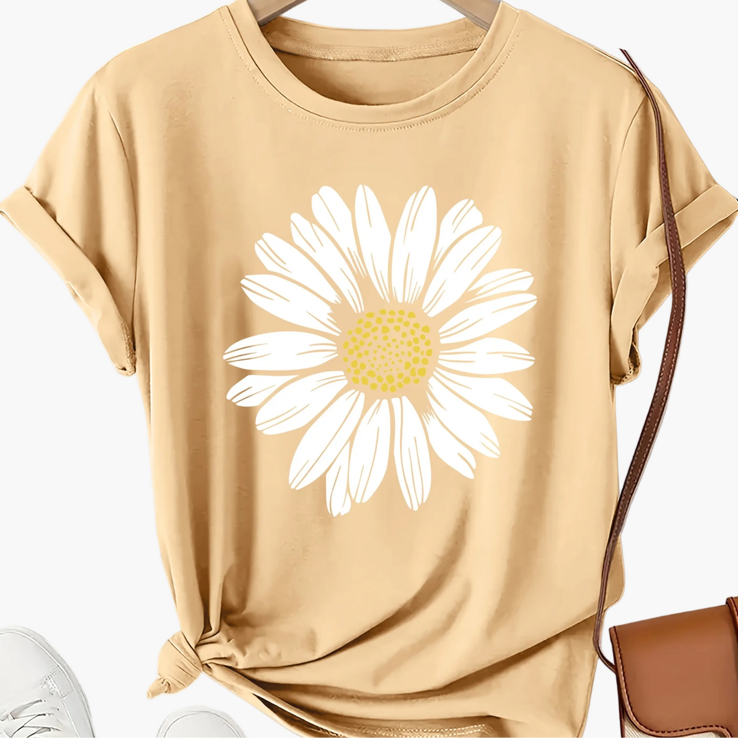 Dam T-shirt med Stor Prästkrageblomma – Avslappnad och Trendig Sommarstil
