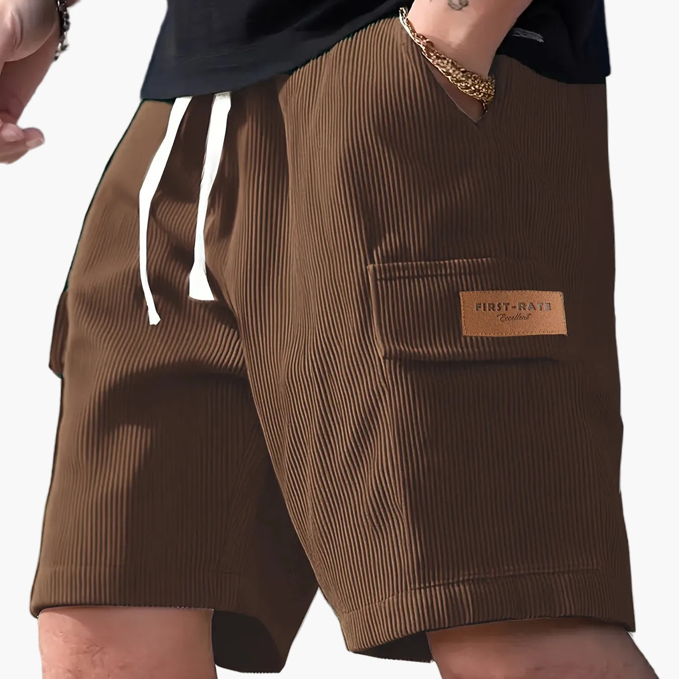 Herrshorts med avslappnad passform och fickdetalj – Perfekta för vardag och fritid
