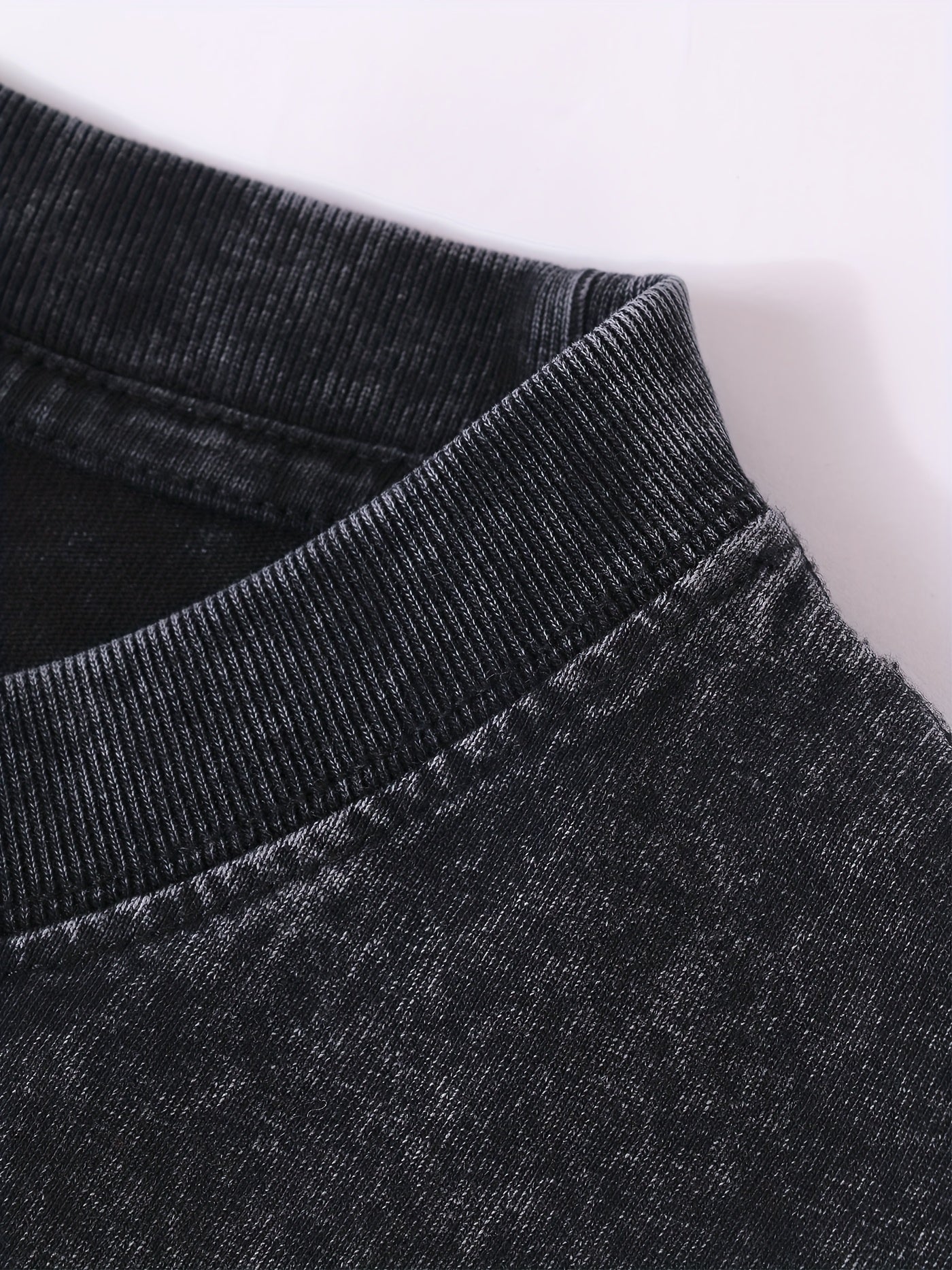 Herrarnas ärmlösa streetwear-tanktop med vintage-tryck och urban stil
