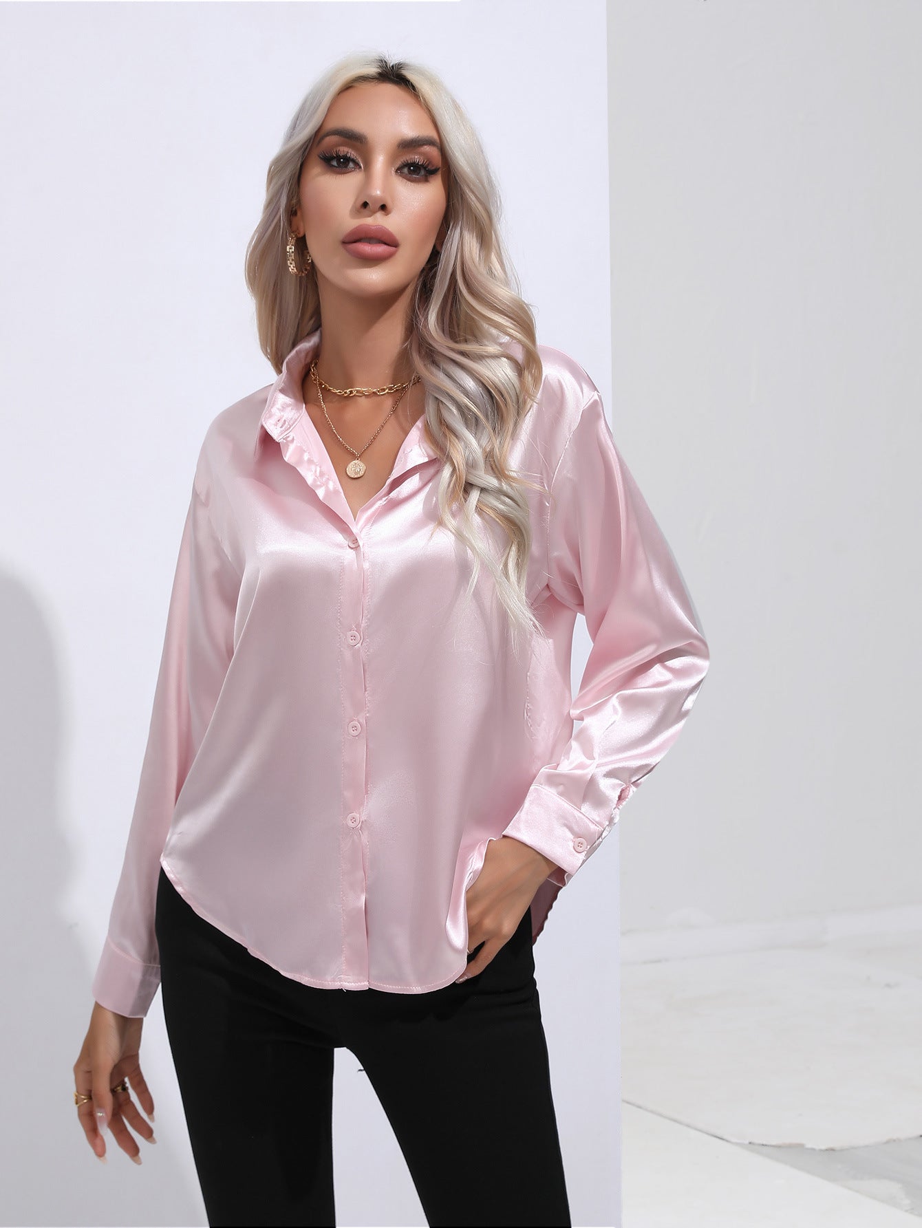 Juliet – Satinblus för kvinnor