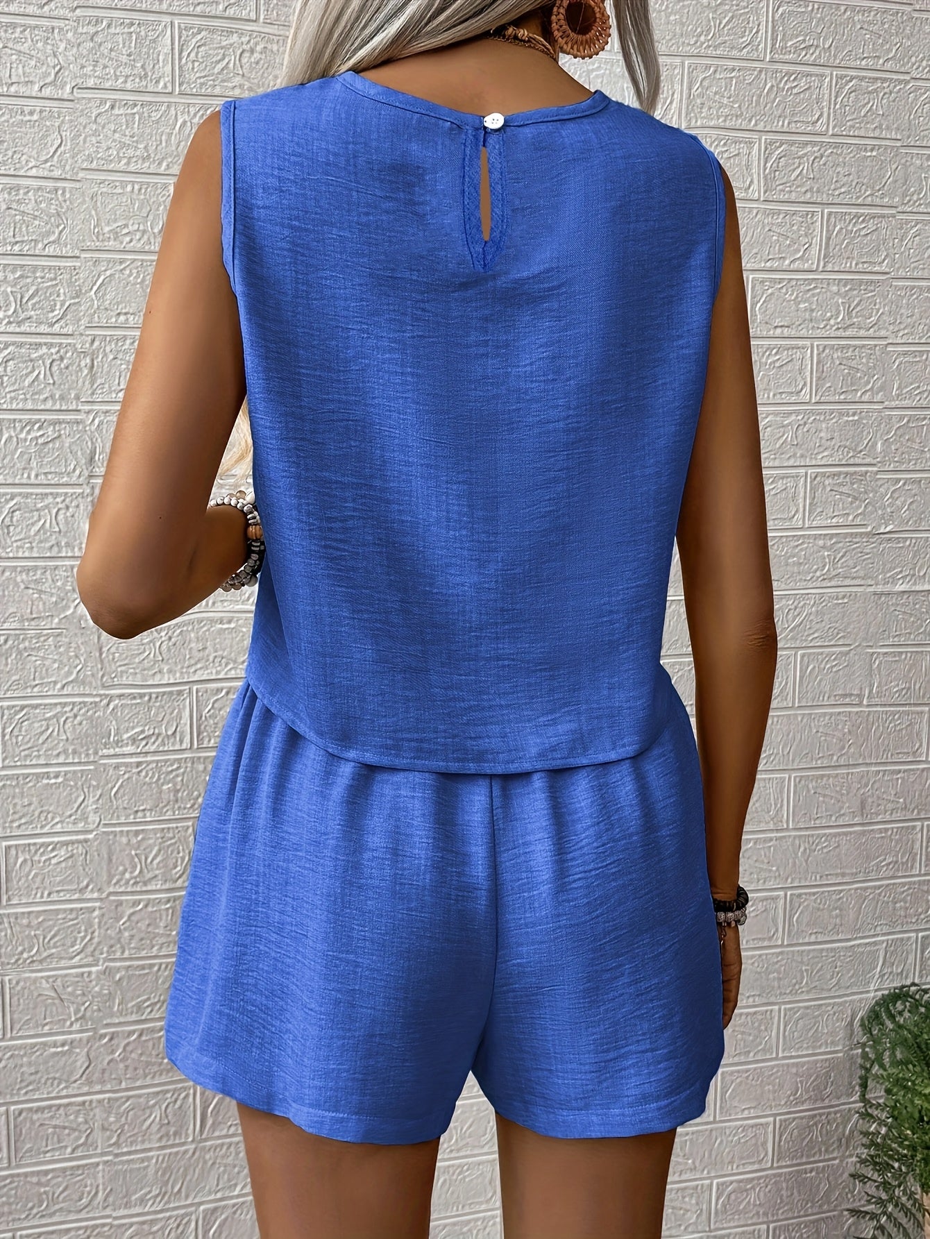 Damset med ärmlös topp och shorts – Elegant och bekväm vardagslook