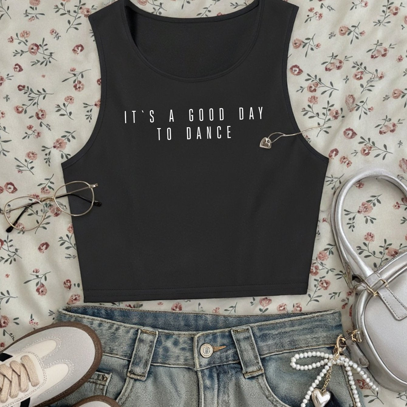 Dam Linne Cropped med Tryck – Trendig Dans Stil för Vardag och Aktiv Livsstil