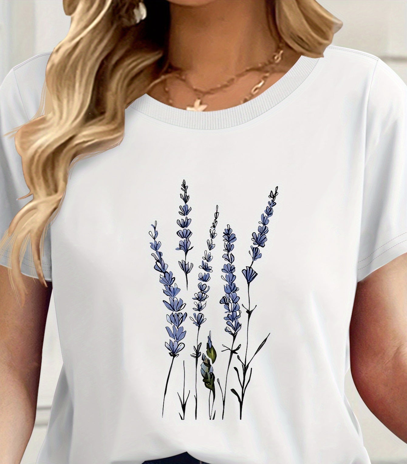 Dam T-shirt med konstnärligt vildblomstryck – Avslappnad stil för vardagsbruk