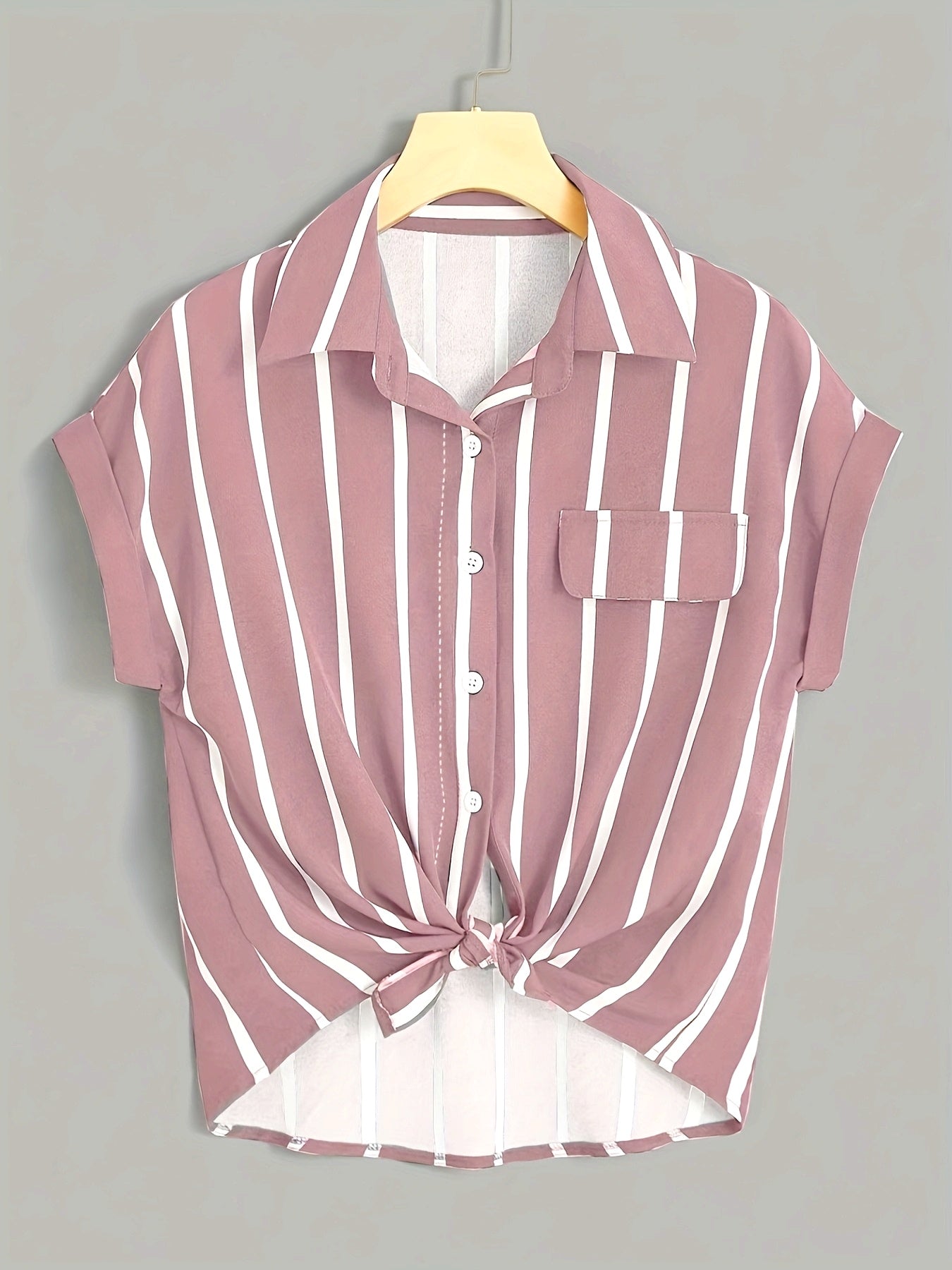 Dam Blus Kortärmad Randig Med Knut Fram Elegant Sommarstil