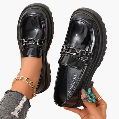 Damloafers med kedjedetalj – Preppy slip-on för vardagsbruk