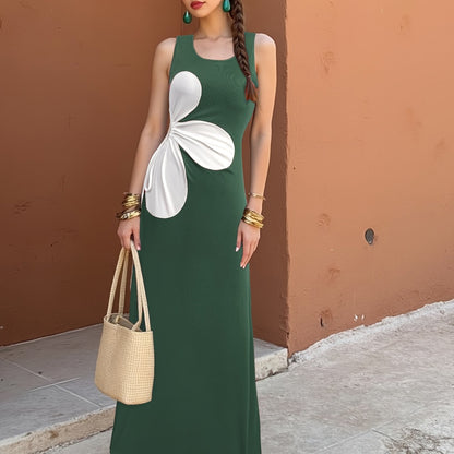 Damklänning med Blommig Utskärning och Somrig Stil – Bodycon, Fest och Semester