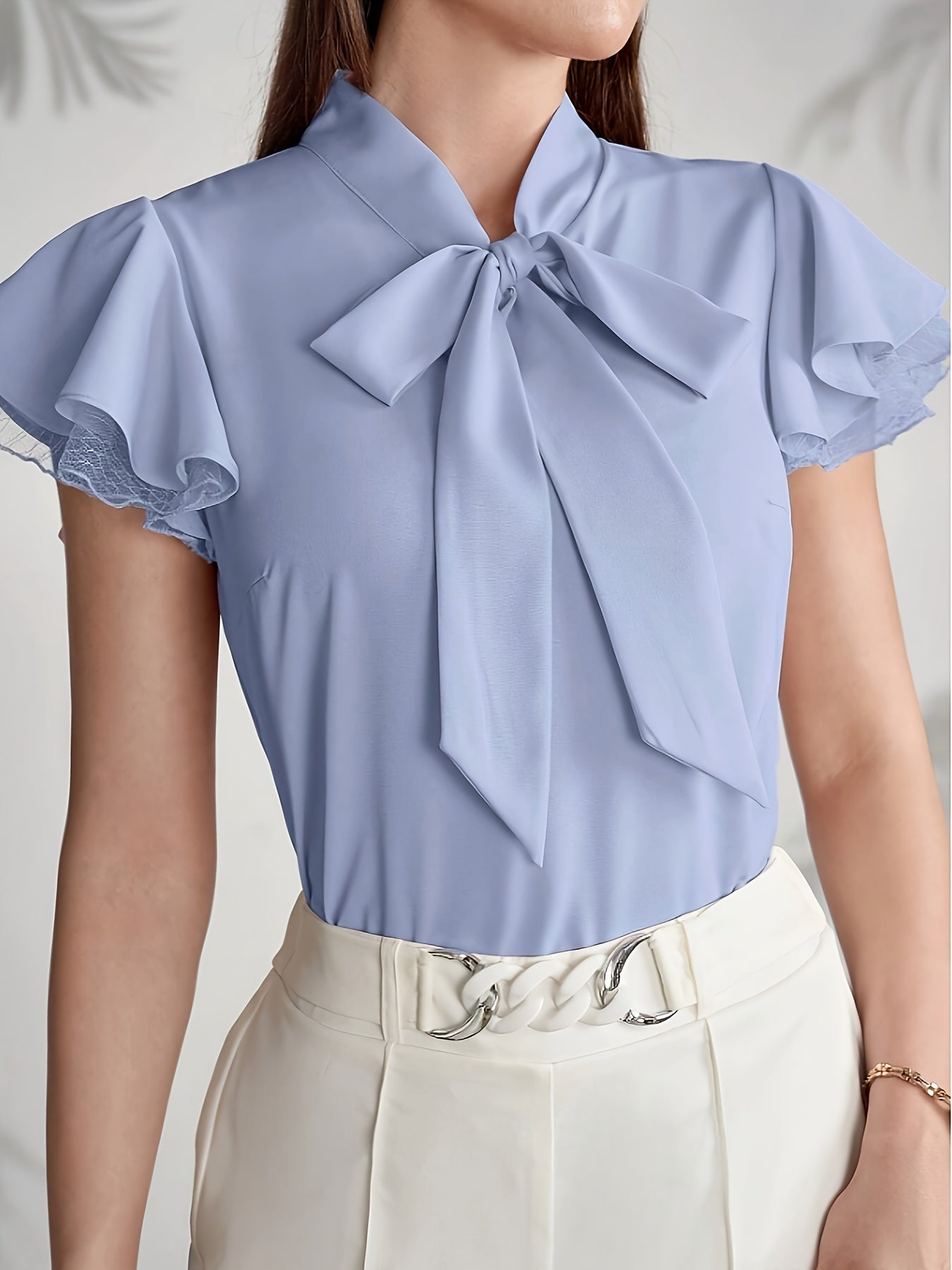 Dam Blus med Fjärilsärm och Rosett – Elegant Kontors- och Sommarstil