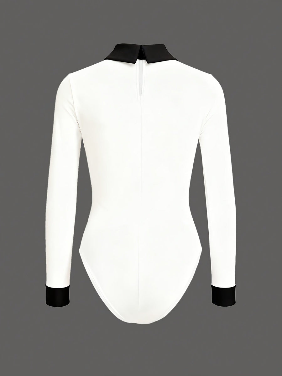Långärmad bodysuit med kontrastkrage och manschetter för dam