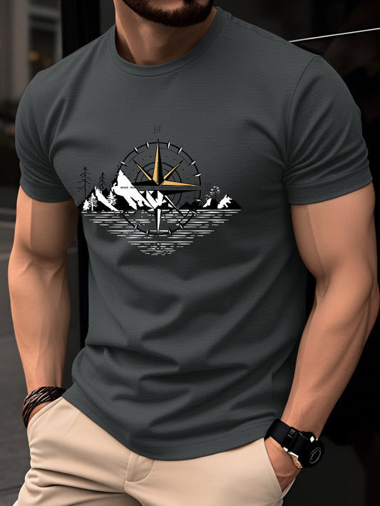 Herr T-shirt med kompass och berg – Äventyrsdesign för friluftsliv och vardag