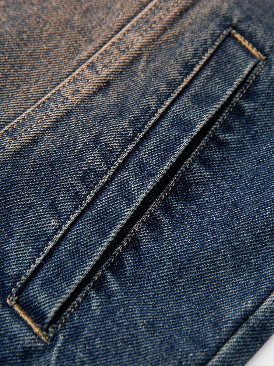 Jeansväst unisex med slitna kanter, fickor och knappar, blå denim