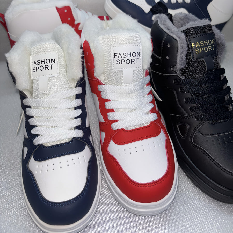 Vinterfodrade sneakers med högt skaft och snörning, tre färger