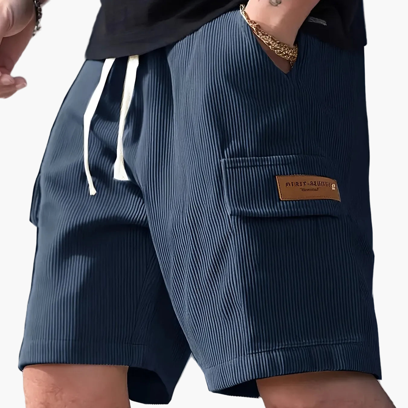 Herrshorts med avslappnad passform och fickdetalj – Perfekta för vardag och fritid