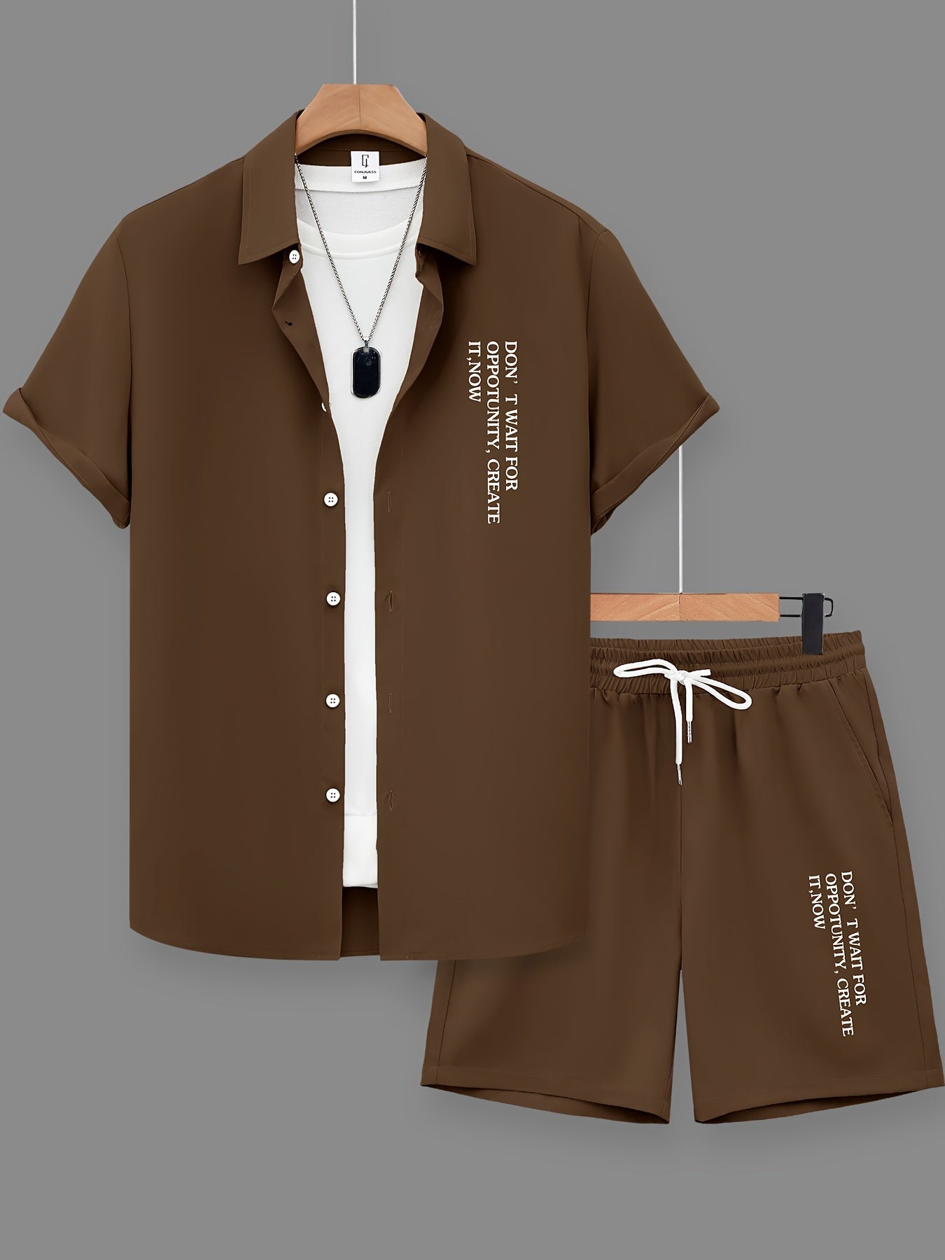 Herr Set med Kortärmad Skjorta och Shorts – Modern och Avslappnad Look med Inspirerande Text