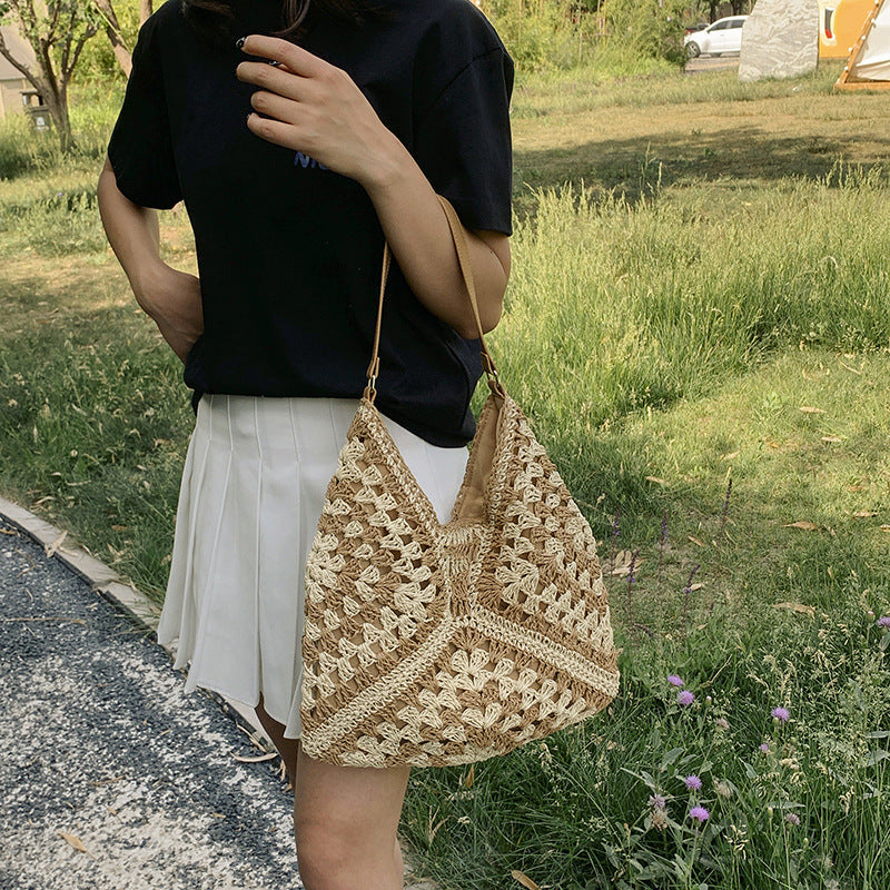 Somrig virkad handväska för kvinnor – boho-inspirerad stor tote väska med axelrem