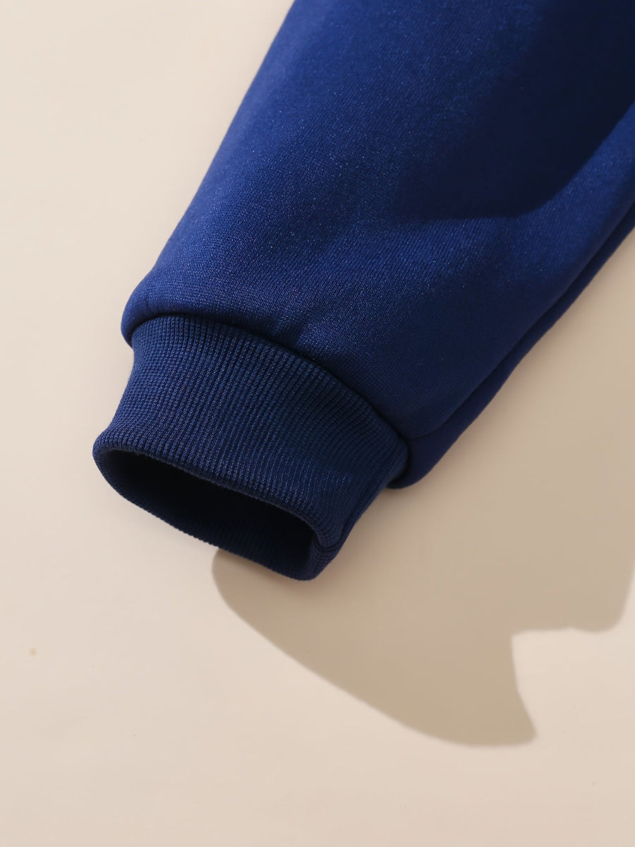 Marinblå college sweatshirt med krage och New York-text