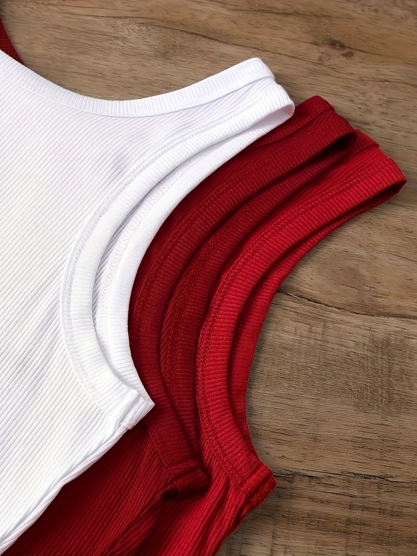 Damers trendiga somriga kort topp med broderi och hög midjejeansshorts – perfekt för vardag och fritid