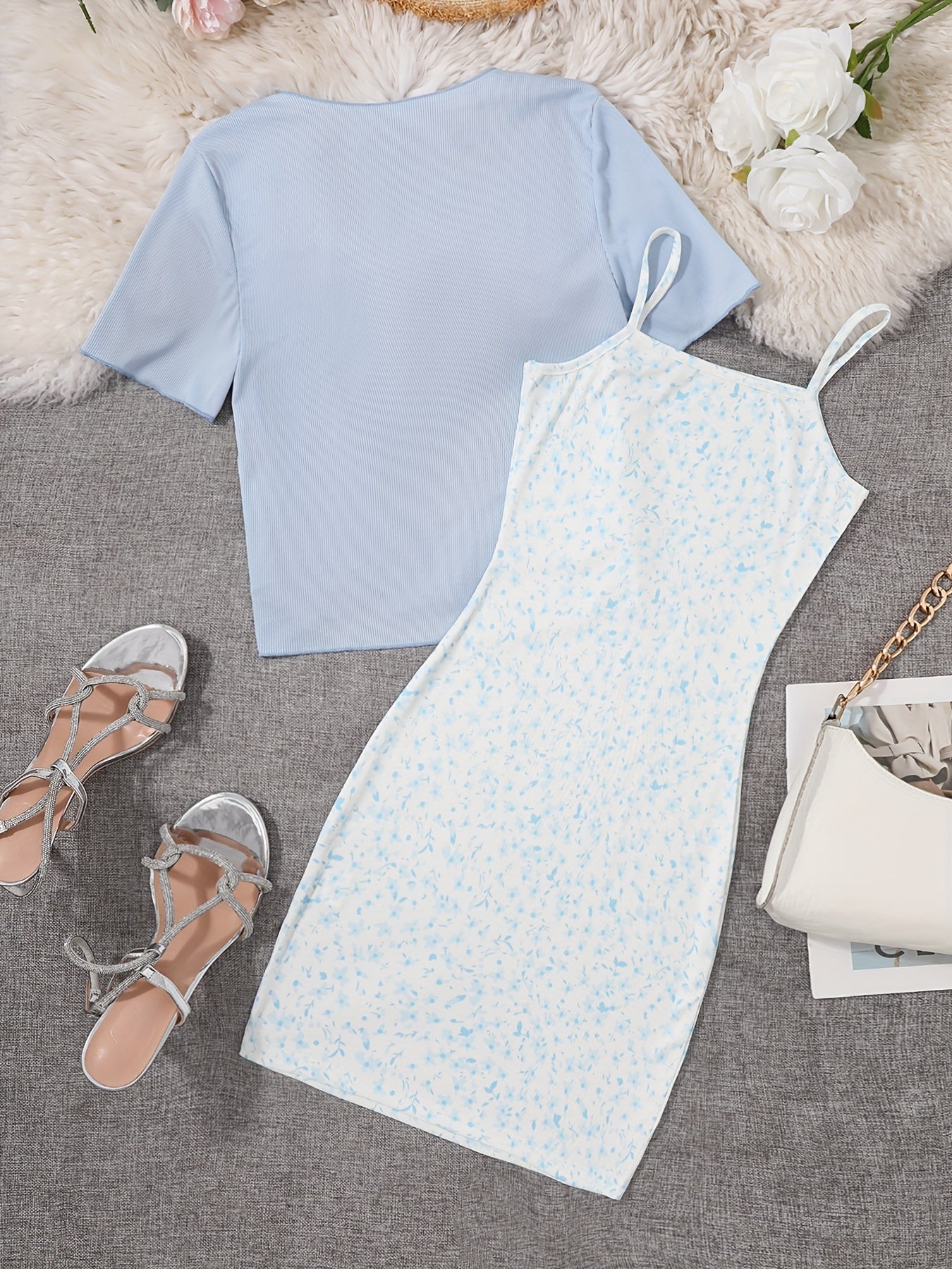 Damklänning med Elegant Omlott-Topp och Somrig Blommig Bodycon Stil – Perfekt för Vår och Sommar