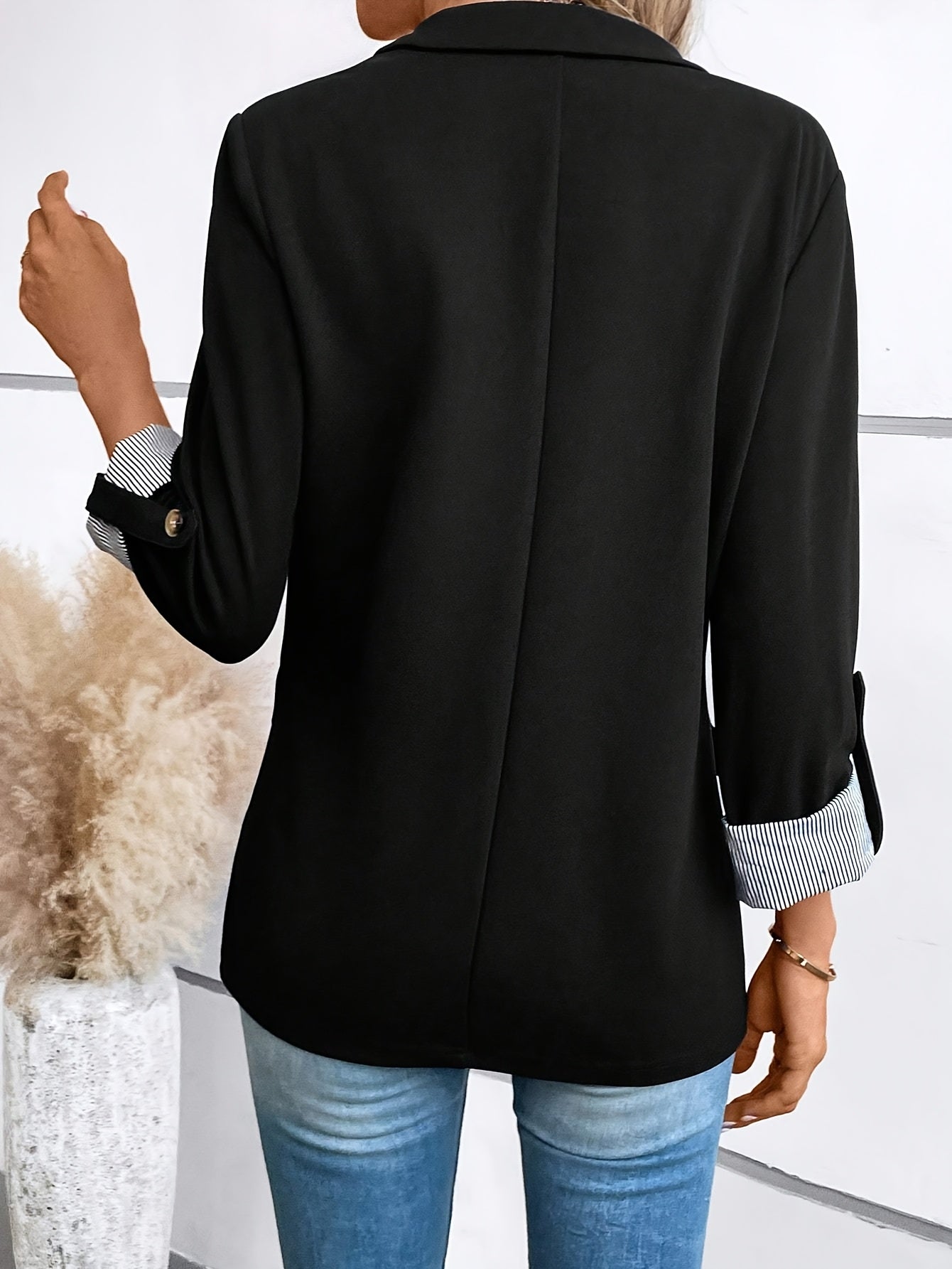 Dam Blazer Elegant Kavaj med Uppvikta Ärmar – Perfekt för Kontor och Vardag