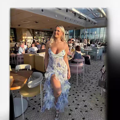 Charlotte – Klänning i 3D-effekt med lång kjol
