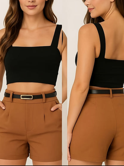 Damers eleganta kort topp och shorts med bälte – perfekt för sommar och fest