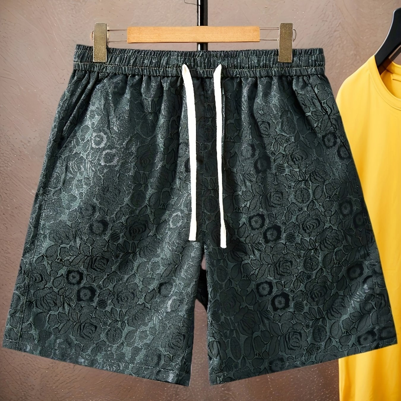 Herrshorts med jacquardmönster och blommig design – modern avslappnad stil