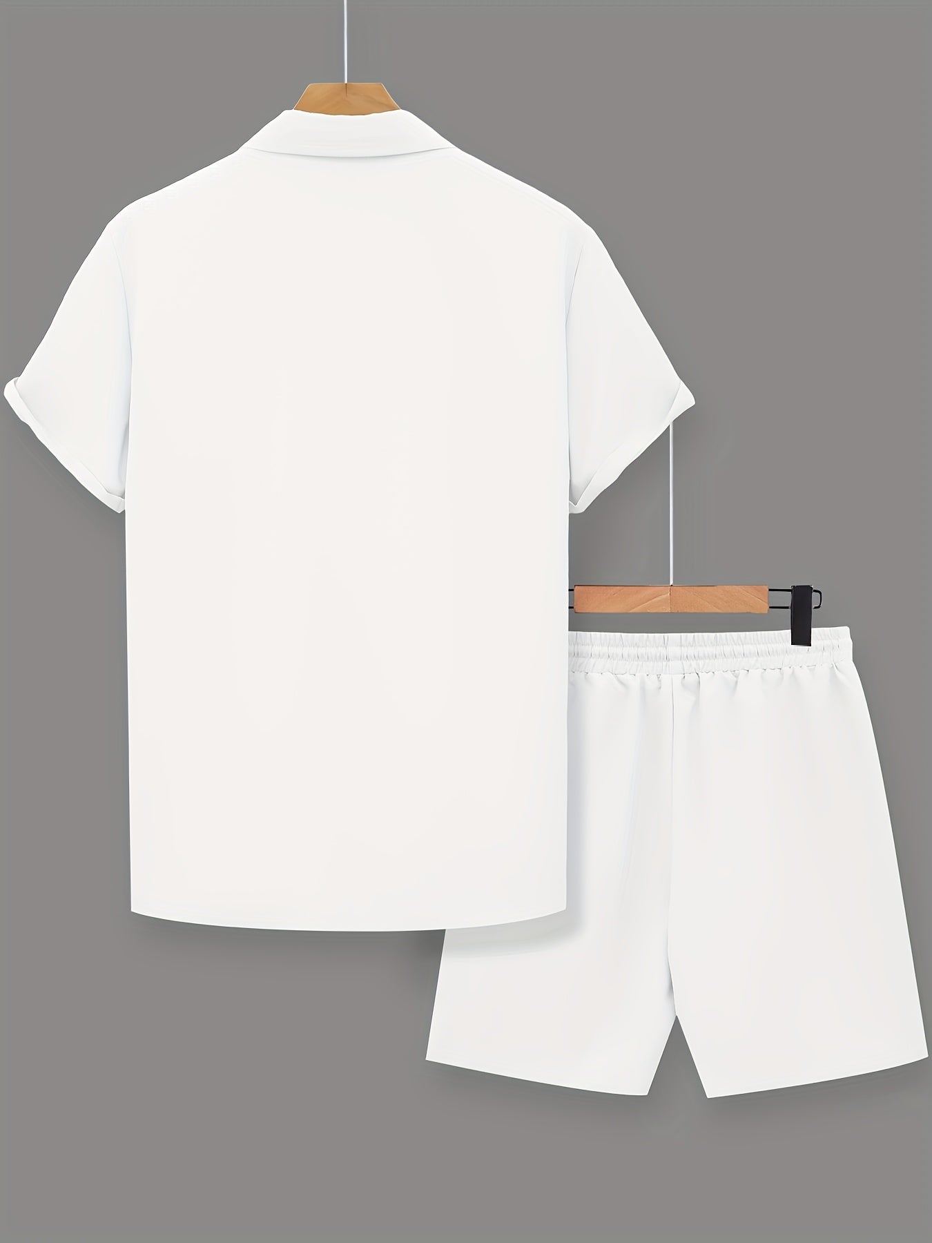 Herr Set med Kortärmad Skjorta och Shorts – Modern och Avslappnad Look med Inspirerande Text