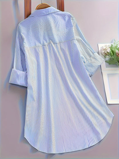 Dam lång skjortklänning med knappar och randigt mönster – Elegant vardagsstil