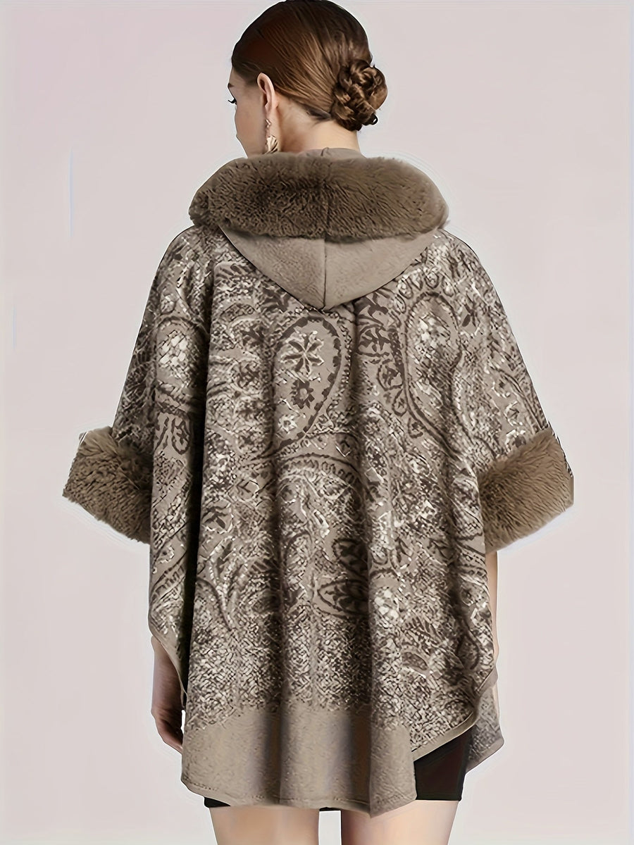Mönstrad Poncho med Fuskpälsdetaljer och Huva Brun