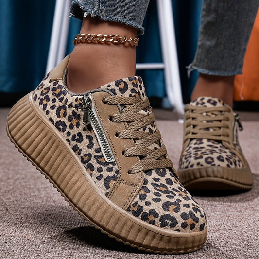 Damsneakers med leopardmönster och platåsula – Trendiga vardagsskor