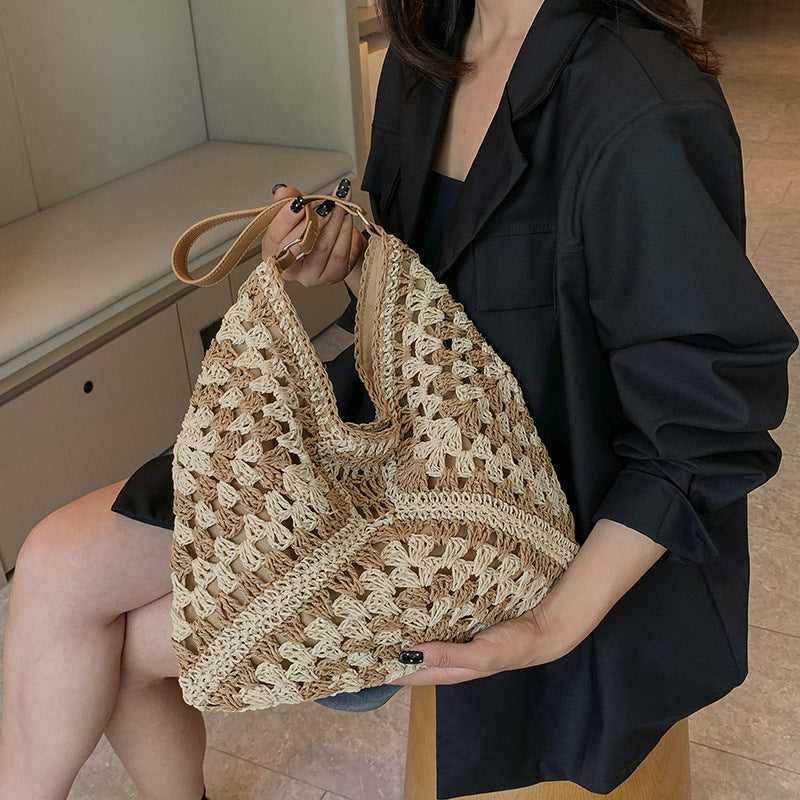 Somrig virkad handväska för kvinnor – boho-inspirerad stor tote väska med axelrem