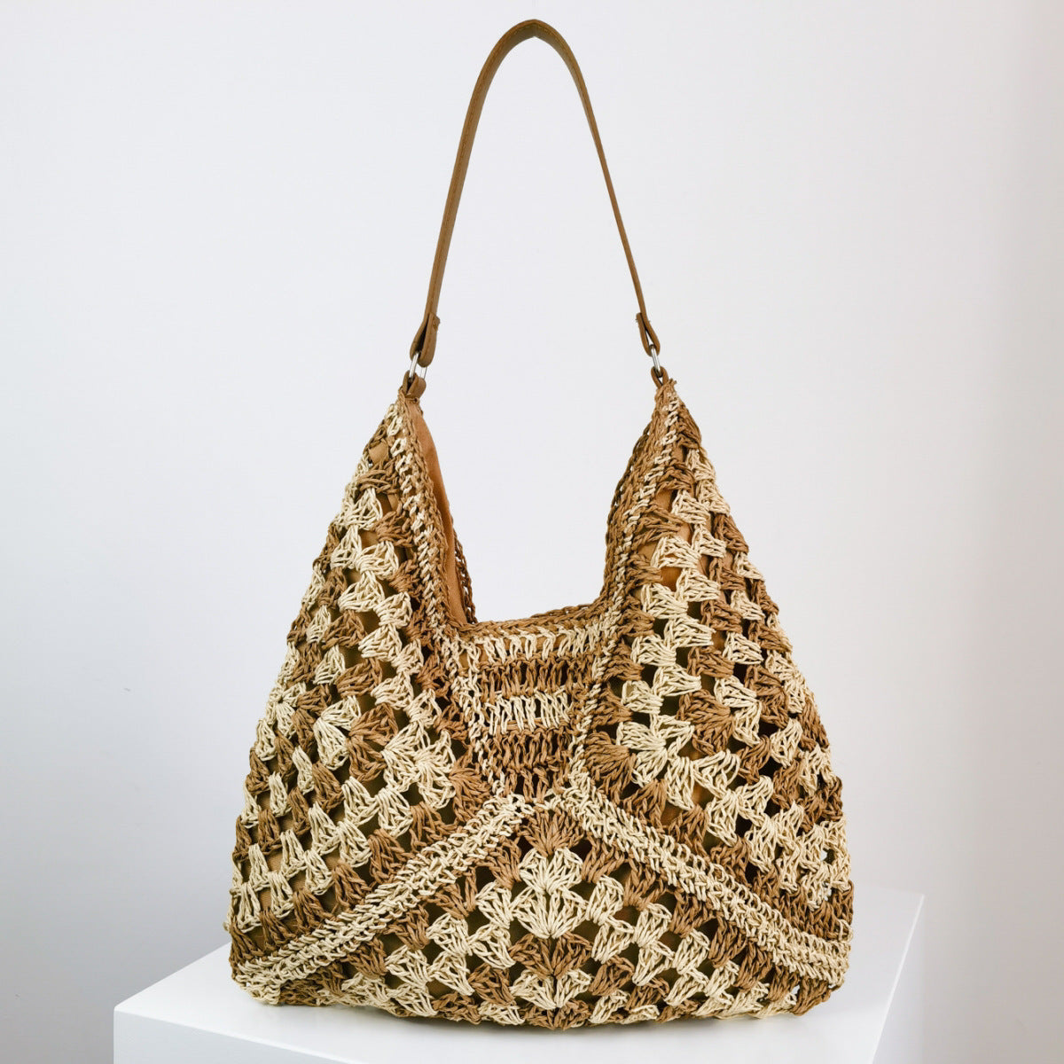 Somrig virkad handväska för kvinnor – boho-inspirerad stor tote väska med axelrem