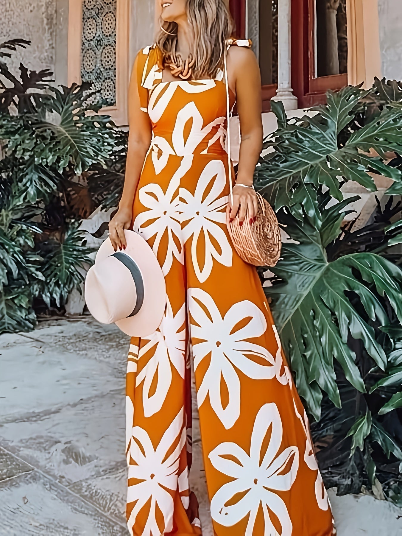 Damklänning – Elegant Sommarklänning med Blommigt Mönster och Knytband, Perfekt för Fest och Semester