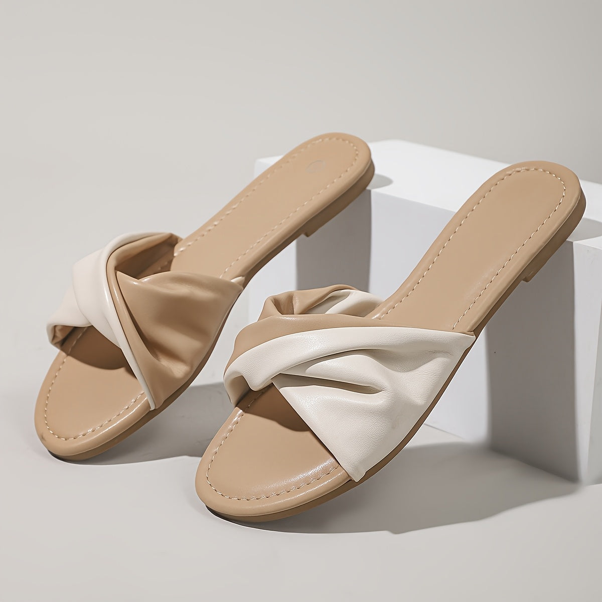 Dam Sandaler Flat Slip-In Elegant Twist Sommarstil