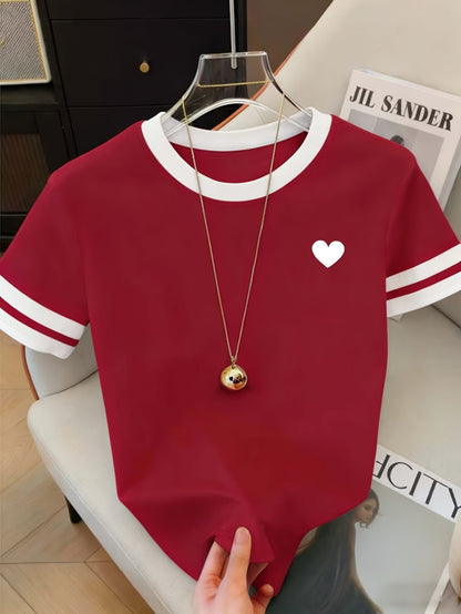 Dam T-shirt med hjärtdetalj och sportig retrostil – Perfekt för vardag och fritid