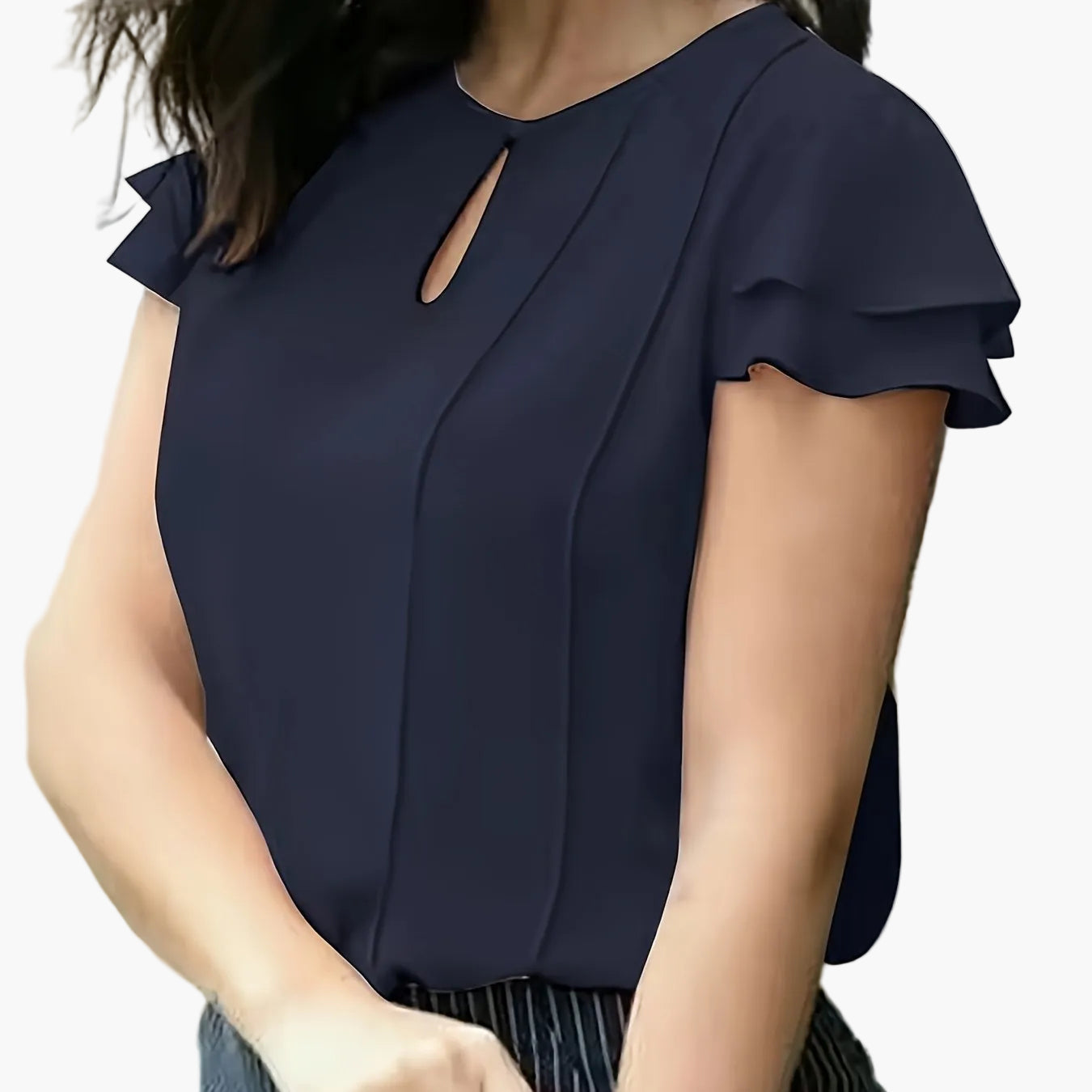 Dam Elegant Blus för Kontor och Fritid med Volangärm och Nyckelhålsdetalj
