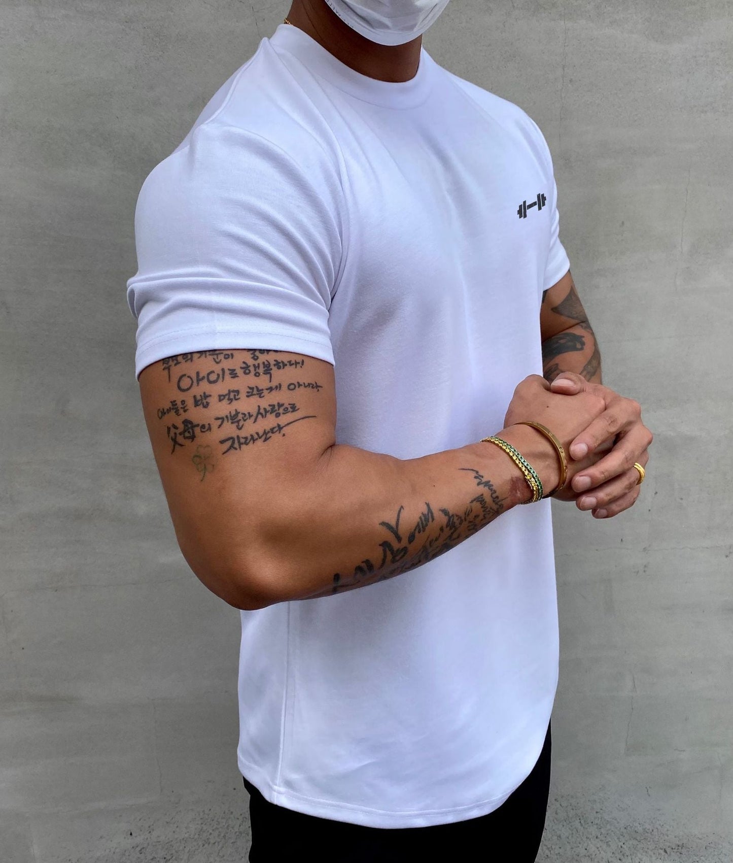 Donald – Amerikansk Slim Fit Muskel Rundad Hem T-shirt med Korta Ärmar