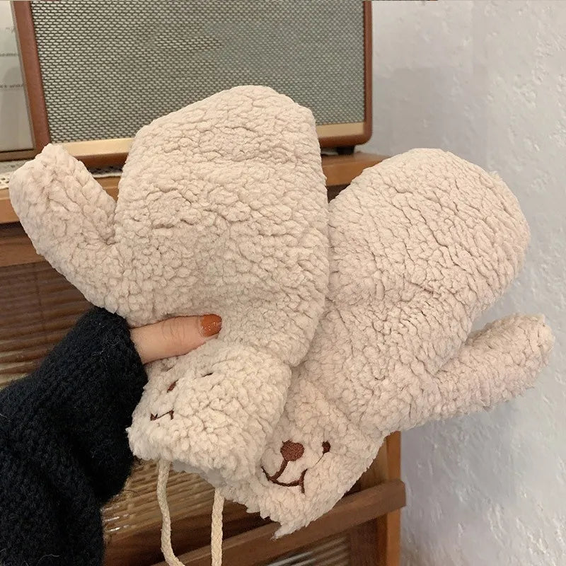 Mjuka teddyvantar med björndetalj