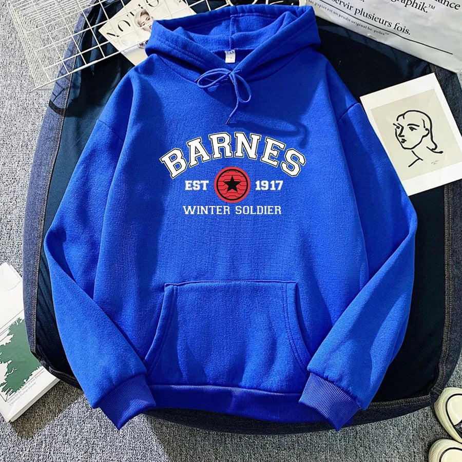 Unisex Hoodie med "Barnes Winter Soldier" tryck och magficka