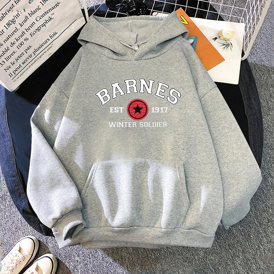 Unisex Hoodie med "Barnes Winter Soldier" tryck och magficka
