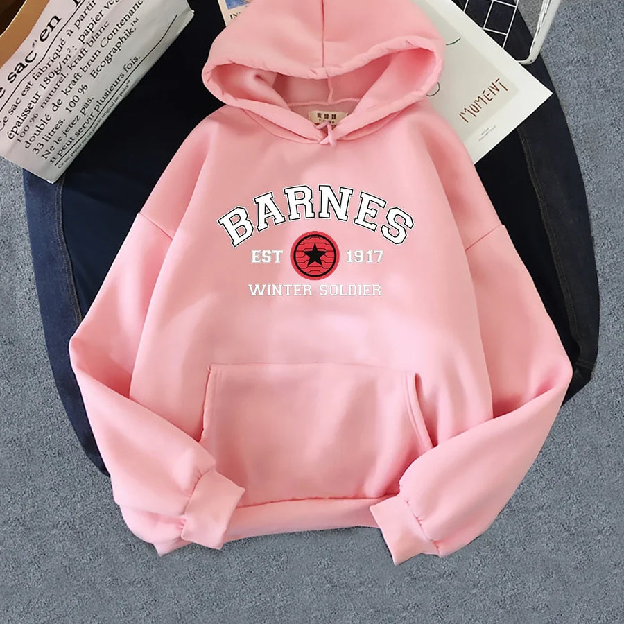 Unisex Hoodie med "Barnes Winter Soldier" tryck och magficka