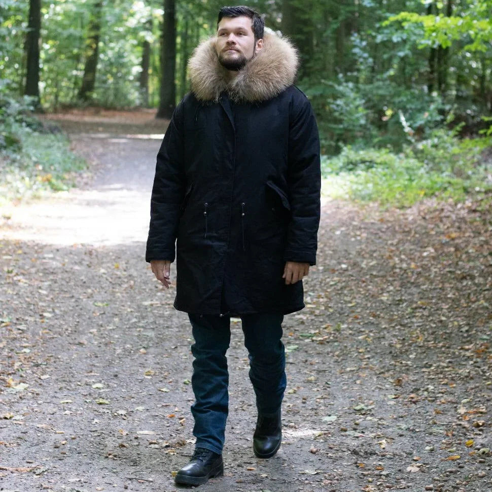Vinterparkas med fodrad luva och avtagbar pälskant, lång modell med dragskor