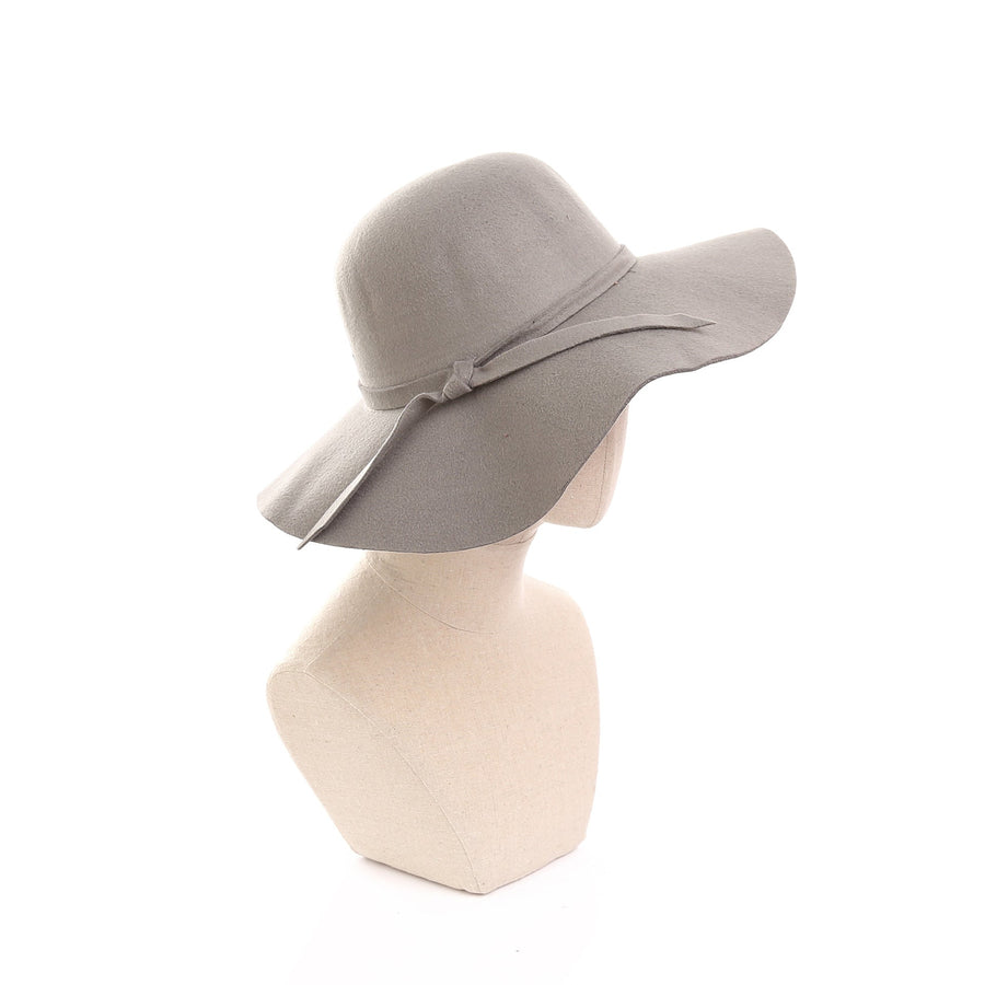 Floppyhatt för dam, mjuk med band och rosettdetalj