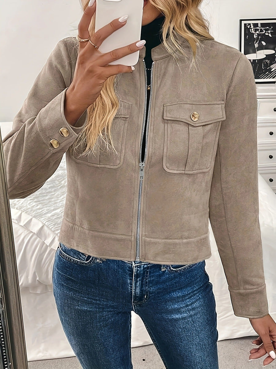 Kort jacka med dragkedja och fickor
