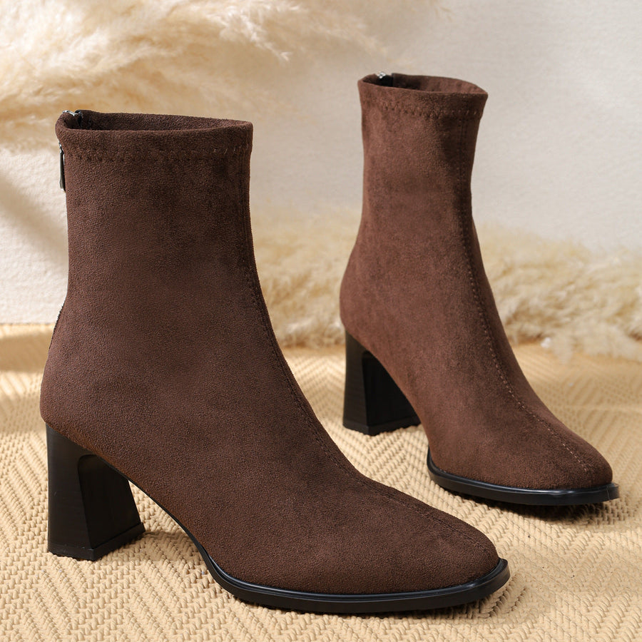 Damankelboots med blockklack och dragkedja bak, brun eller svart